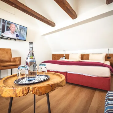 Otel Residenz 3*